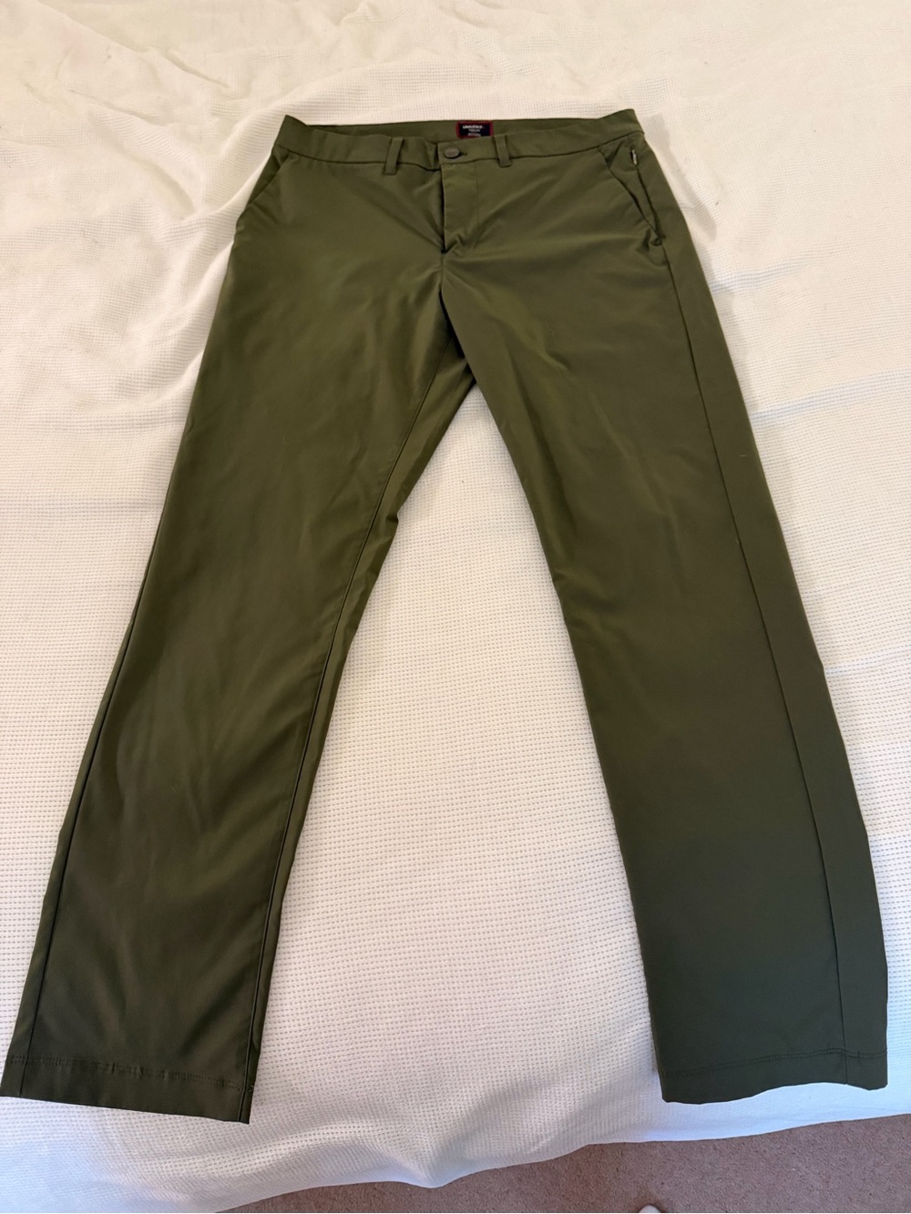 UNTUCKit Men’s Slim Fit Performance Pants Olive Green 32x30